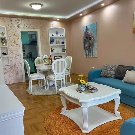 Apartman Diana Sremska Mitrovica Exterior photo